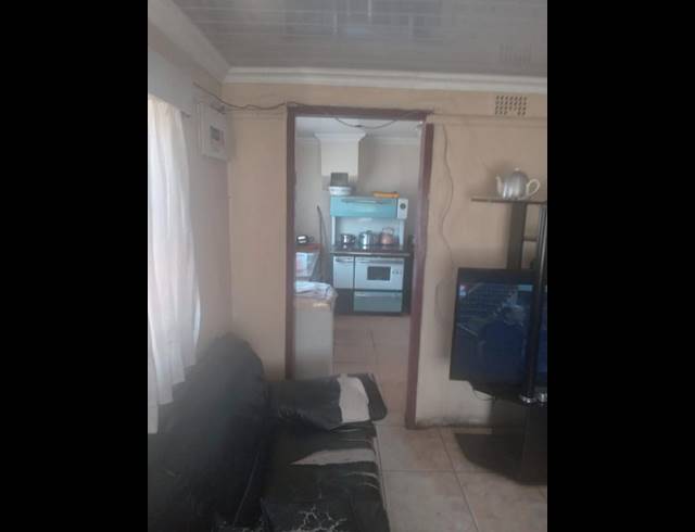 3 BEDROOM HOUSE FOR SALE IN DUBE